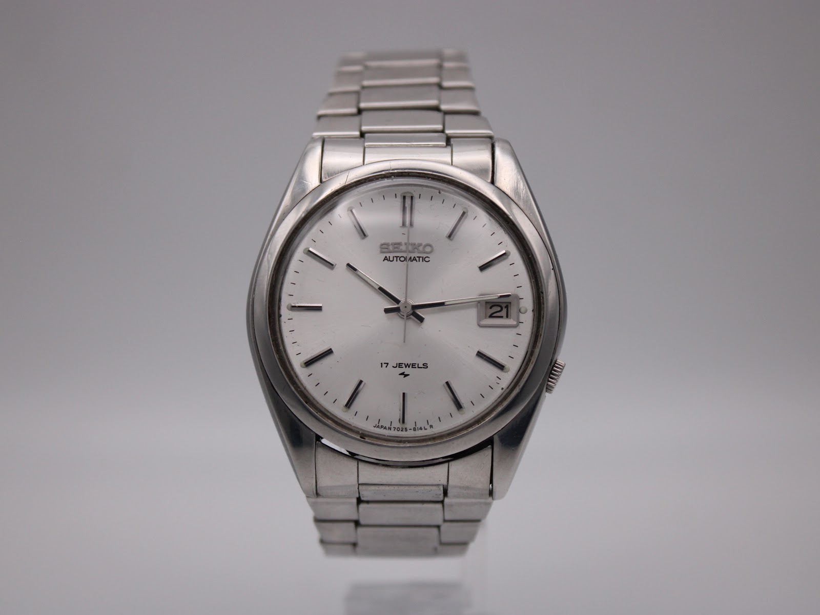 SEIKO 7025-8100 — photo 1