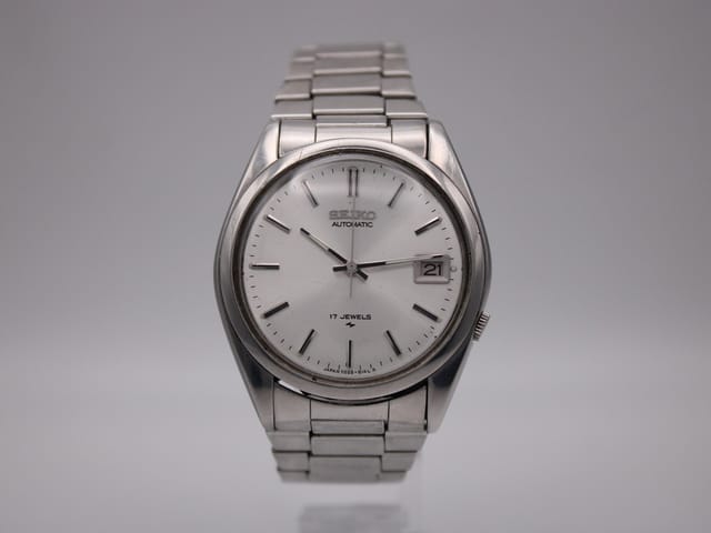SEIKO 7025-8100 — photo 1