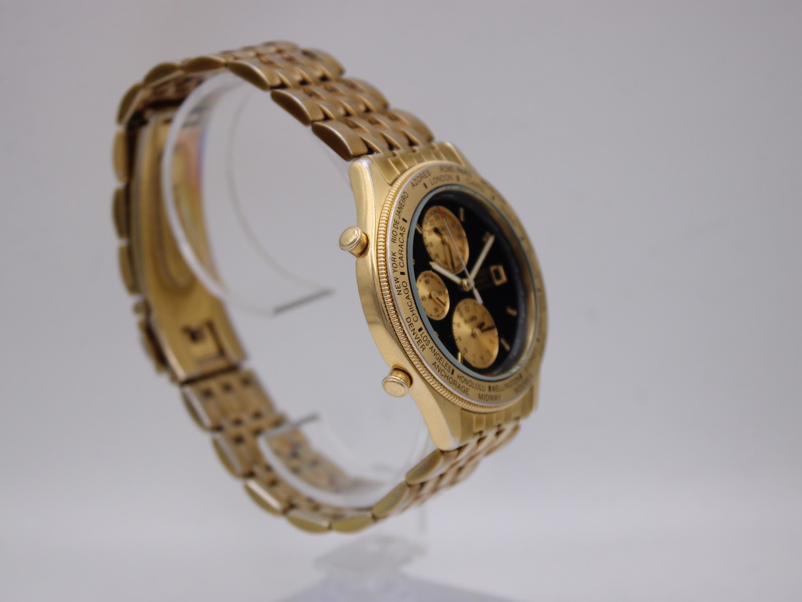 Angled left-side view of the Seiko watch, highlighting the case profile and bracelet.
