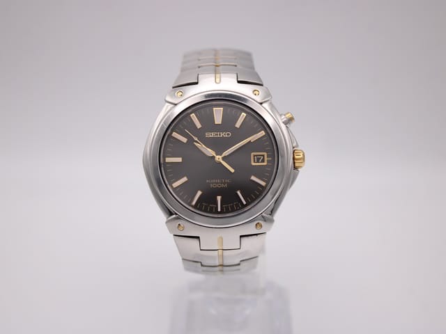 SEIKO 5M62-0AK0 — photo 1