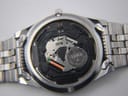 Internal view of the Seiko 7N43 quartz movement with a Renata 371 battery installed.