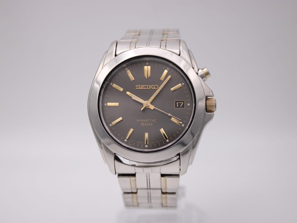 Seiko 5M62-0AV0
