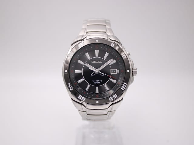 SEIKO 5M62-0CC0 — photo 1