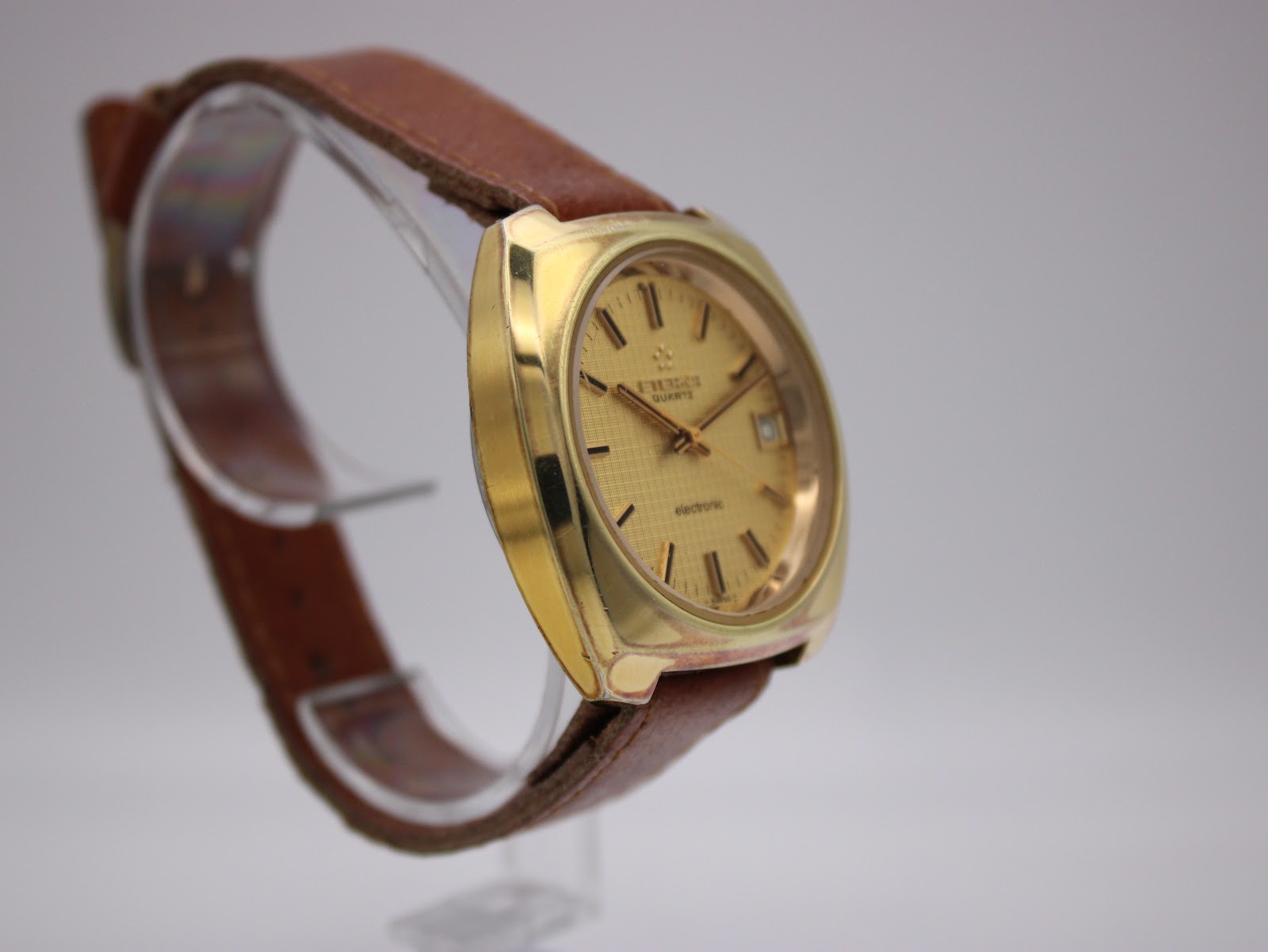 Another angled view of the Eterna 407 T watch, highlighting the side profile of the case and strap.