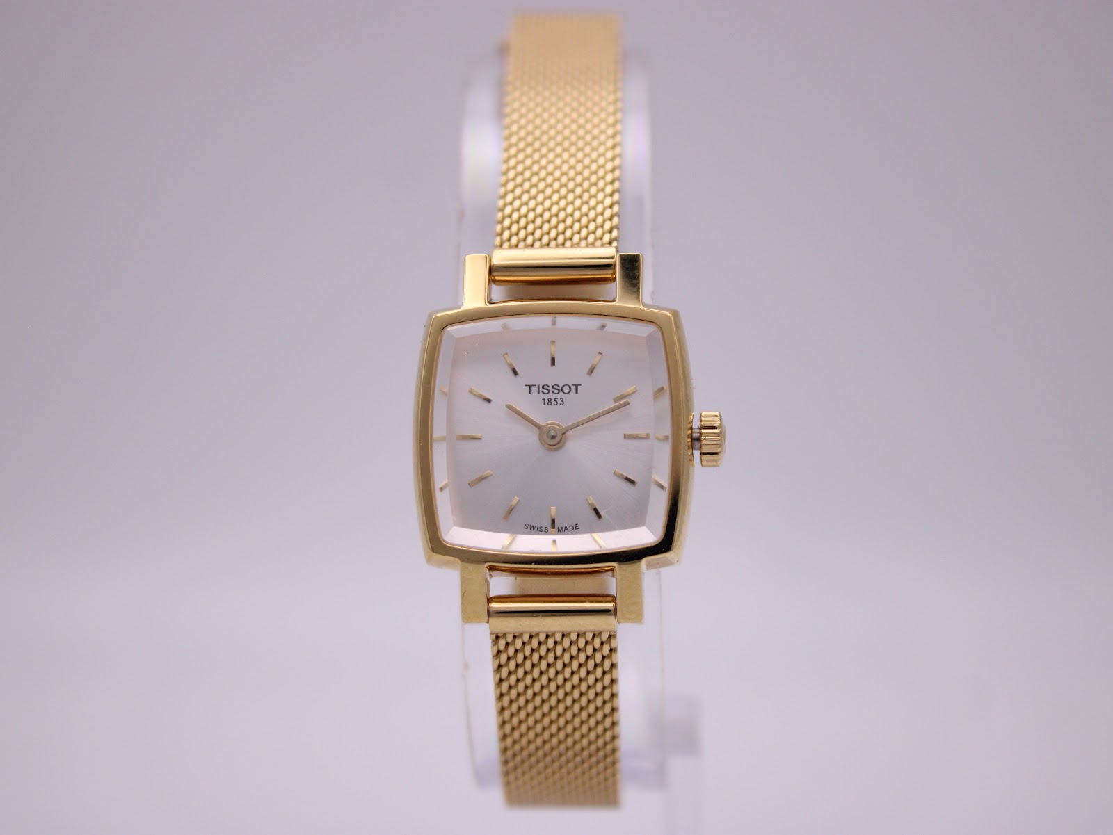 TISSOT T058109 A — photo 1
