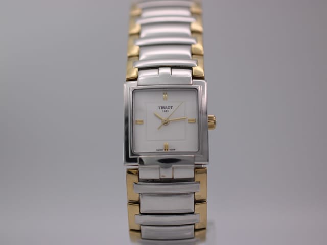 Tissot T051310A