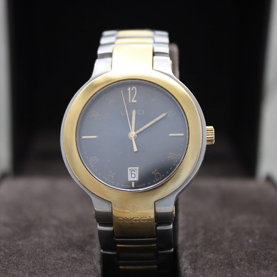 Gucci 8900M