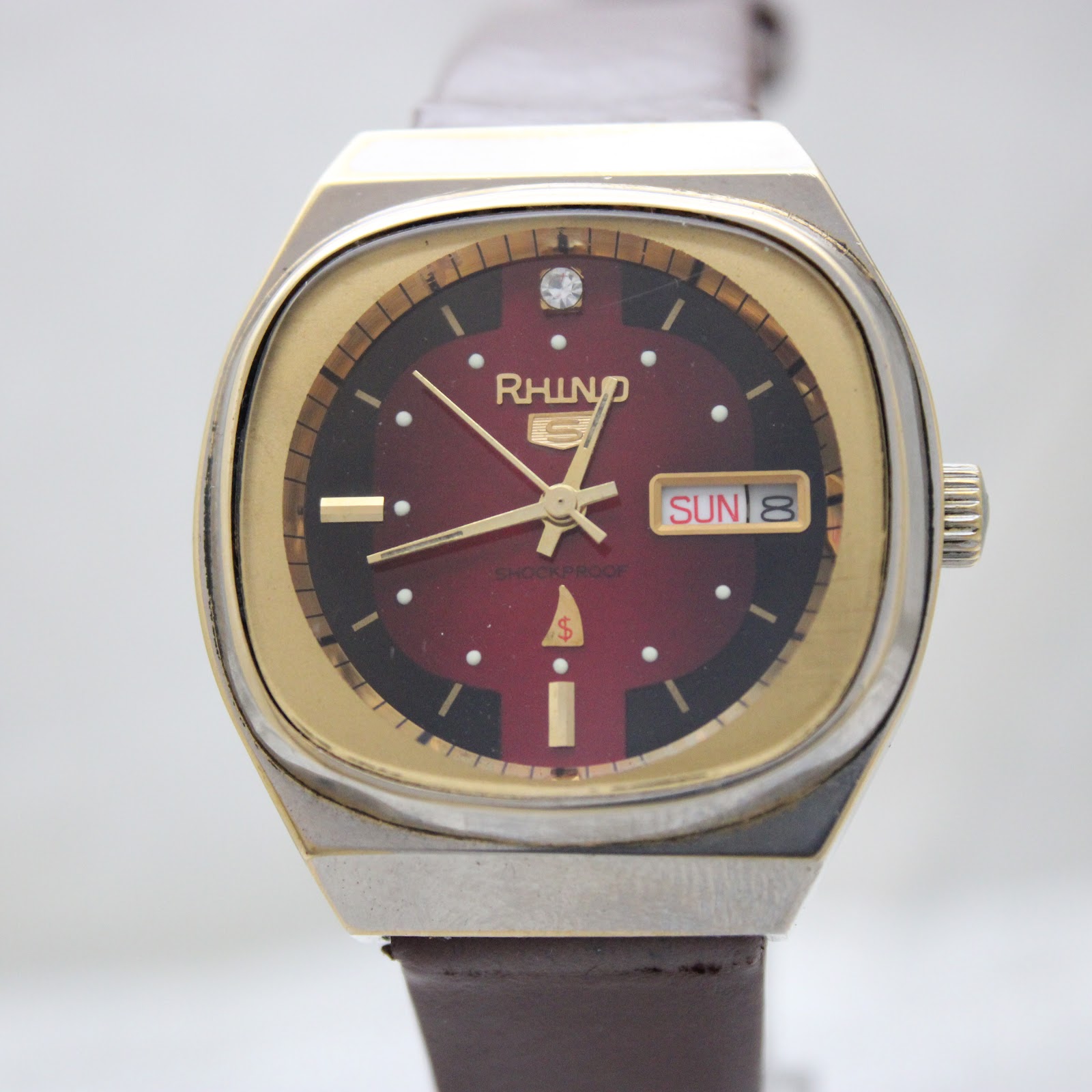 RHINO AUTOMATIC — photo 1