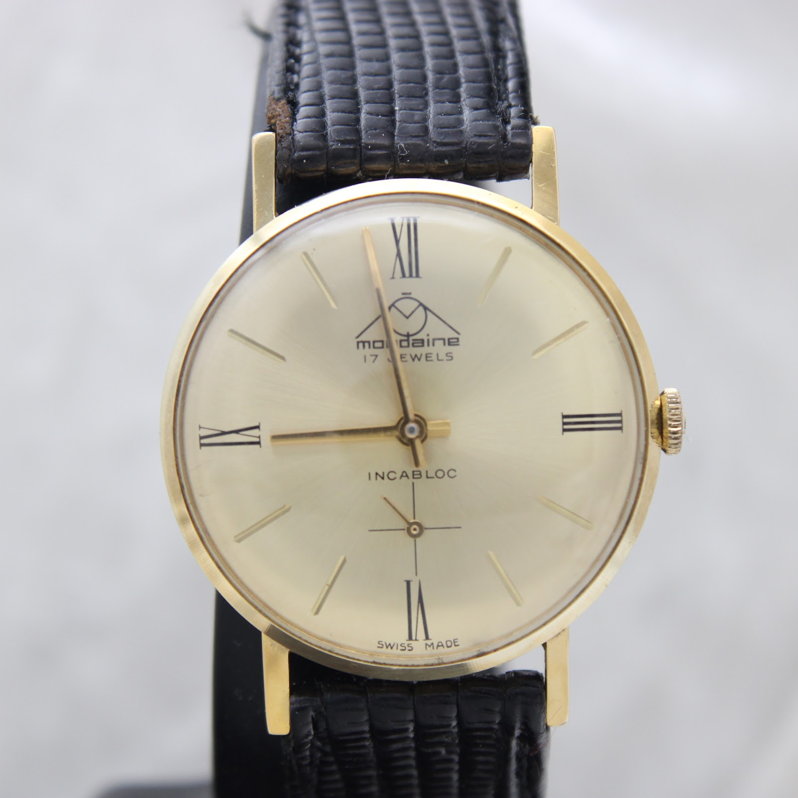 MONDAINE HAND WIND — photo 1