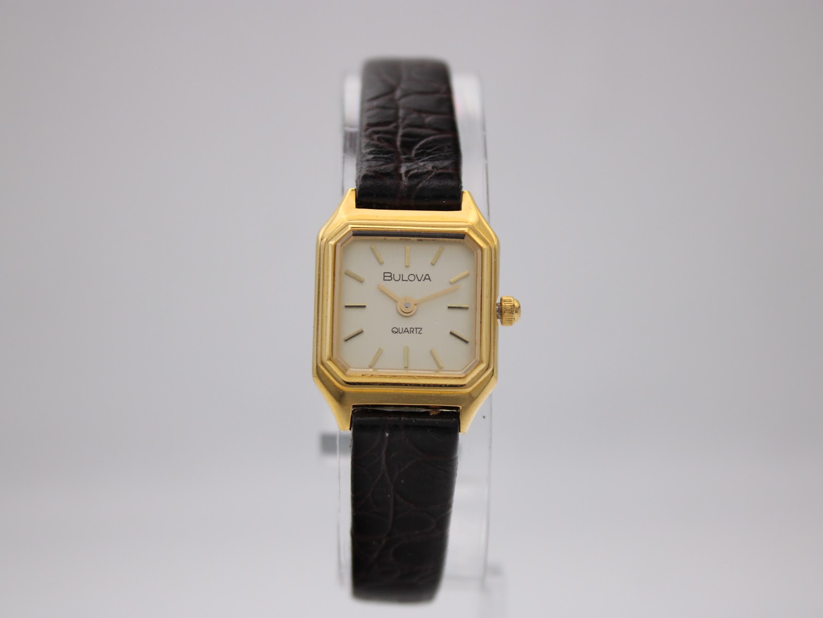 BULOVA G77A — photo 1