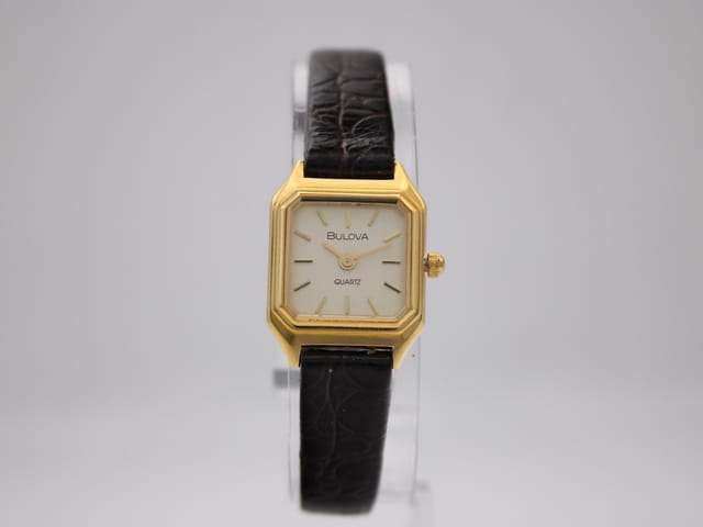 BULOVA G77A — photo 1