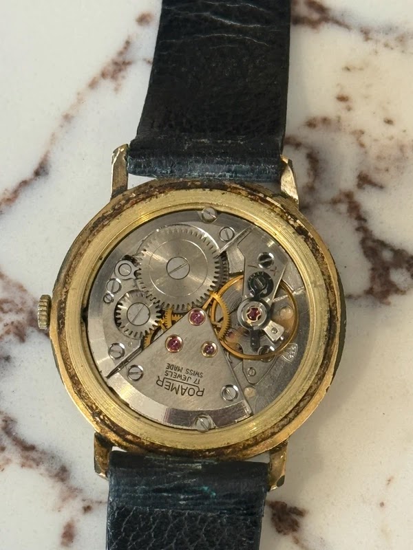 Back view of the Roamer watch movement, showing the Roamer 17 jewels Swiss Made engraving.