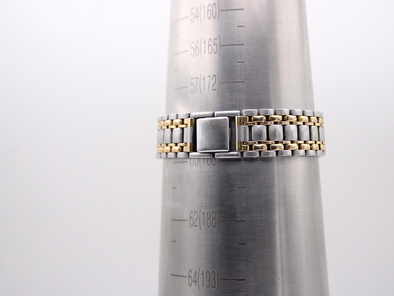The Rotary 3705 watch bracelet clasped around a wrist sizing gauge, indicating a wrist circumference of approximately 178mm (17.8cm).