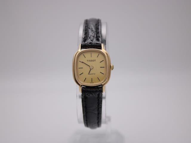 TISSOT VINTAGE Cushion Case — photo 1